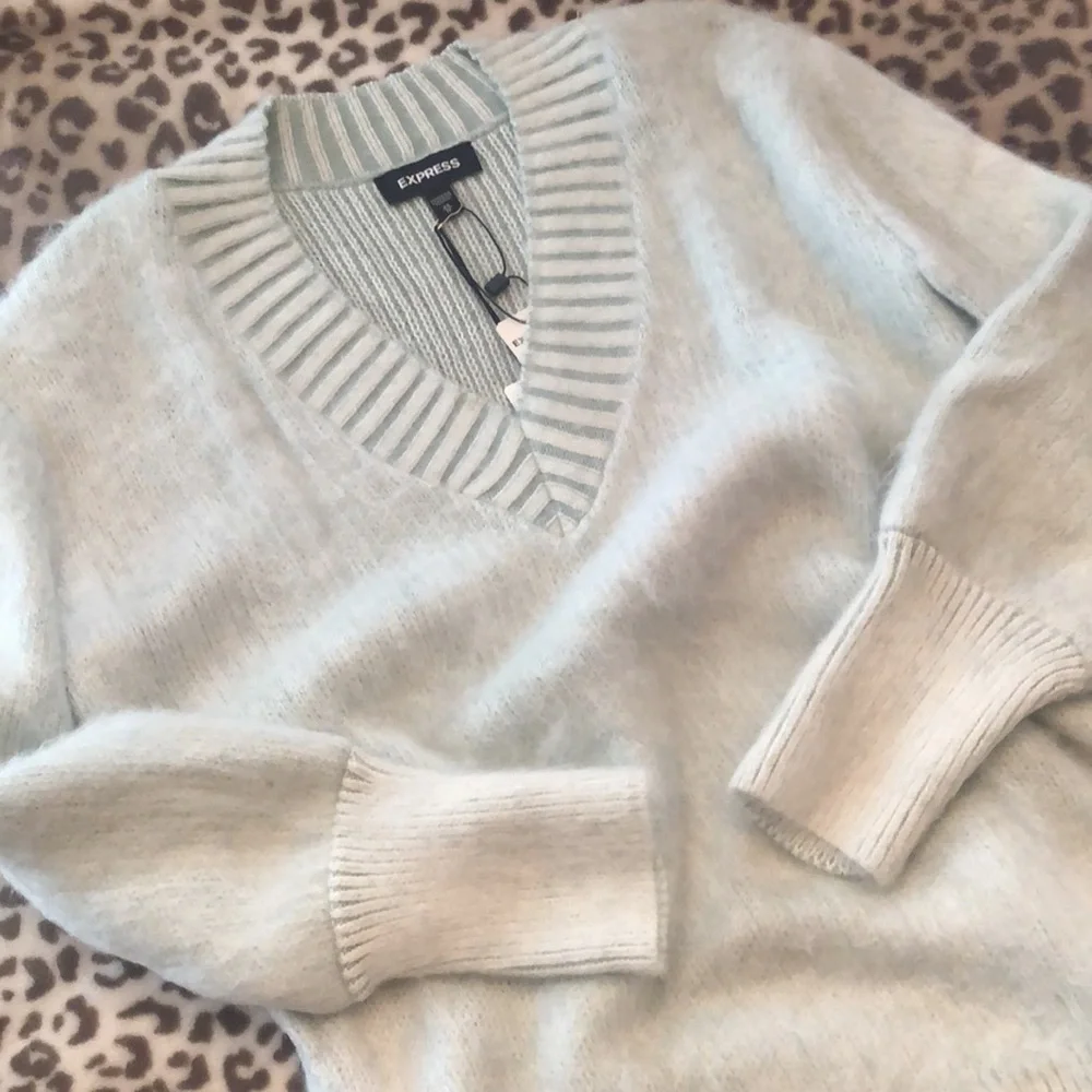 Express Fuzzy V-Neck Sweater Blue Green Size XS Women’s